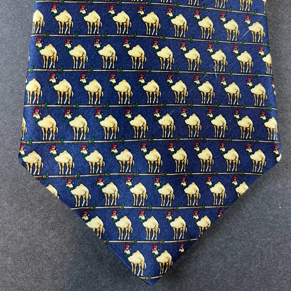 Museum Artifacts All Silk Tie Vintage